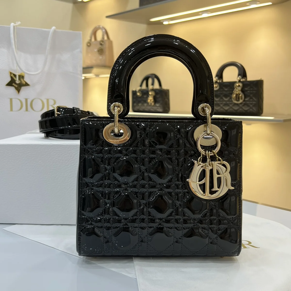 高仿包Dior Lady 黑色 小牛皮斜挎包PM-M0531正品級別-貨到付款