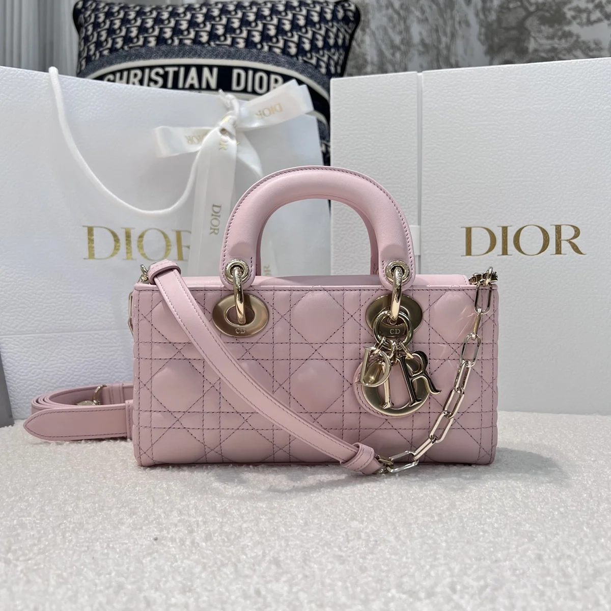 高仿包代理Dior Lady 粉紅 羊皮斜挎包PM-M0613正品級別-貨到付款