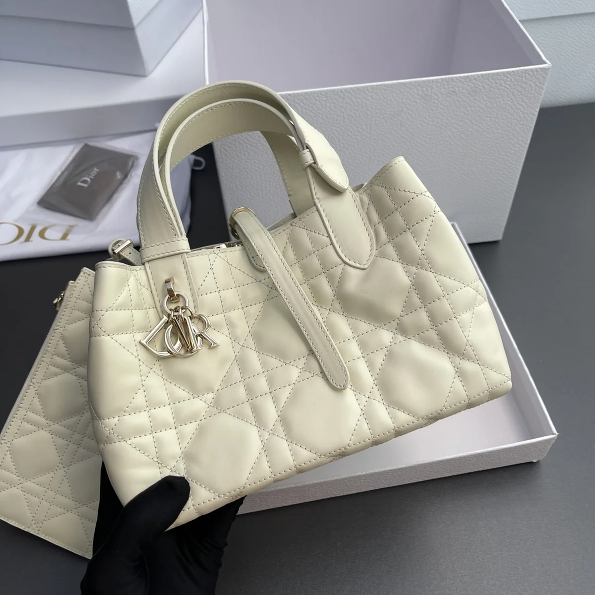 高仿奢侈品包Dior Toujours 白色托特包包PM-M2822正品級別-貨到付款