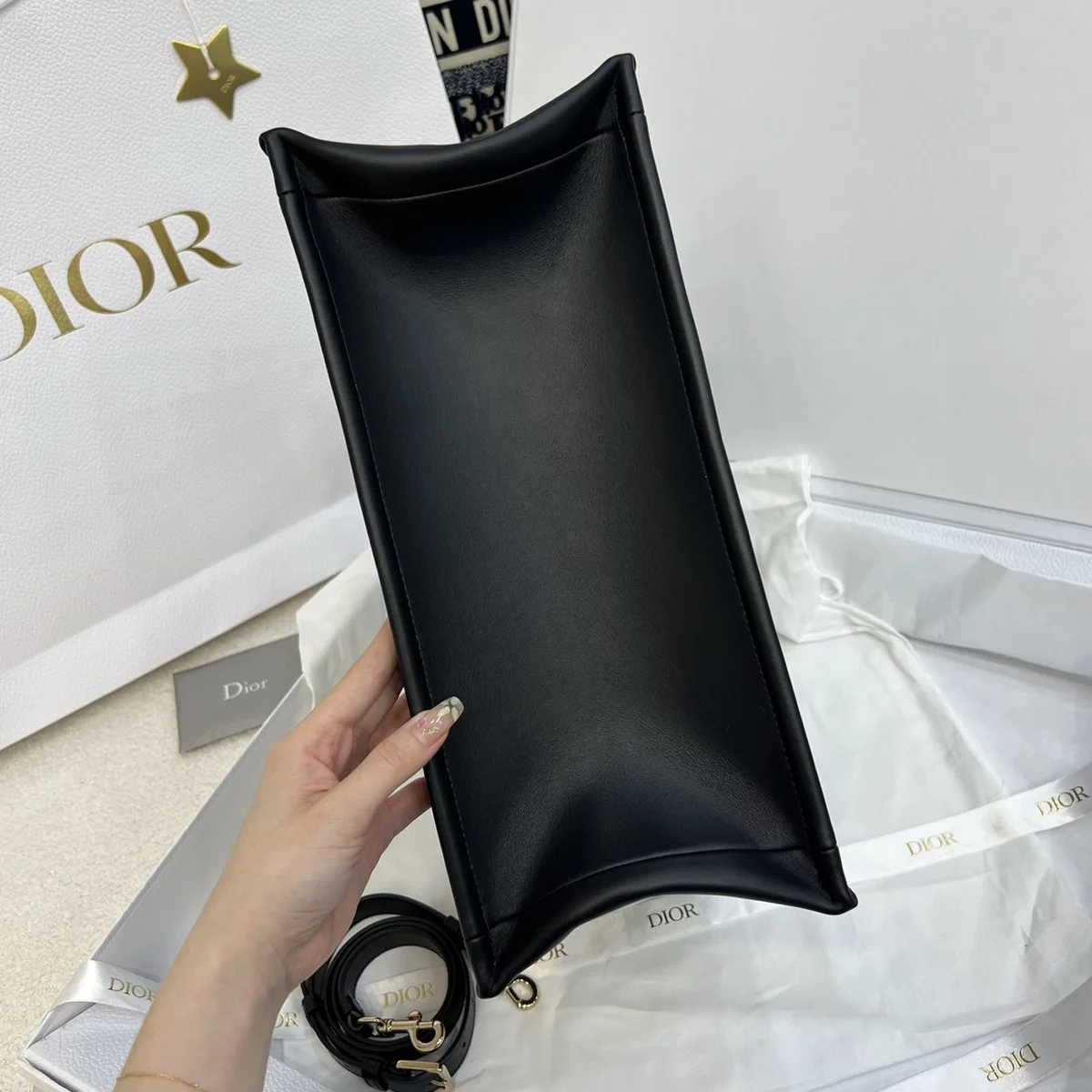高仿包直銷Dior Book 黑色托特包包MM-M1324正品級別-貨到付款