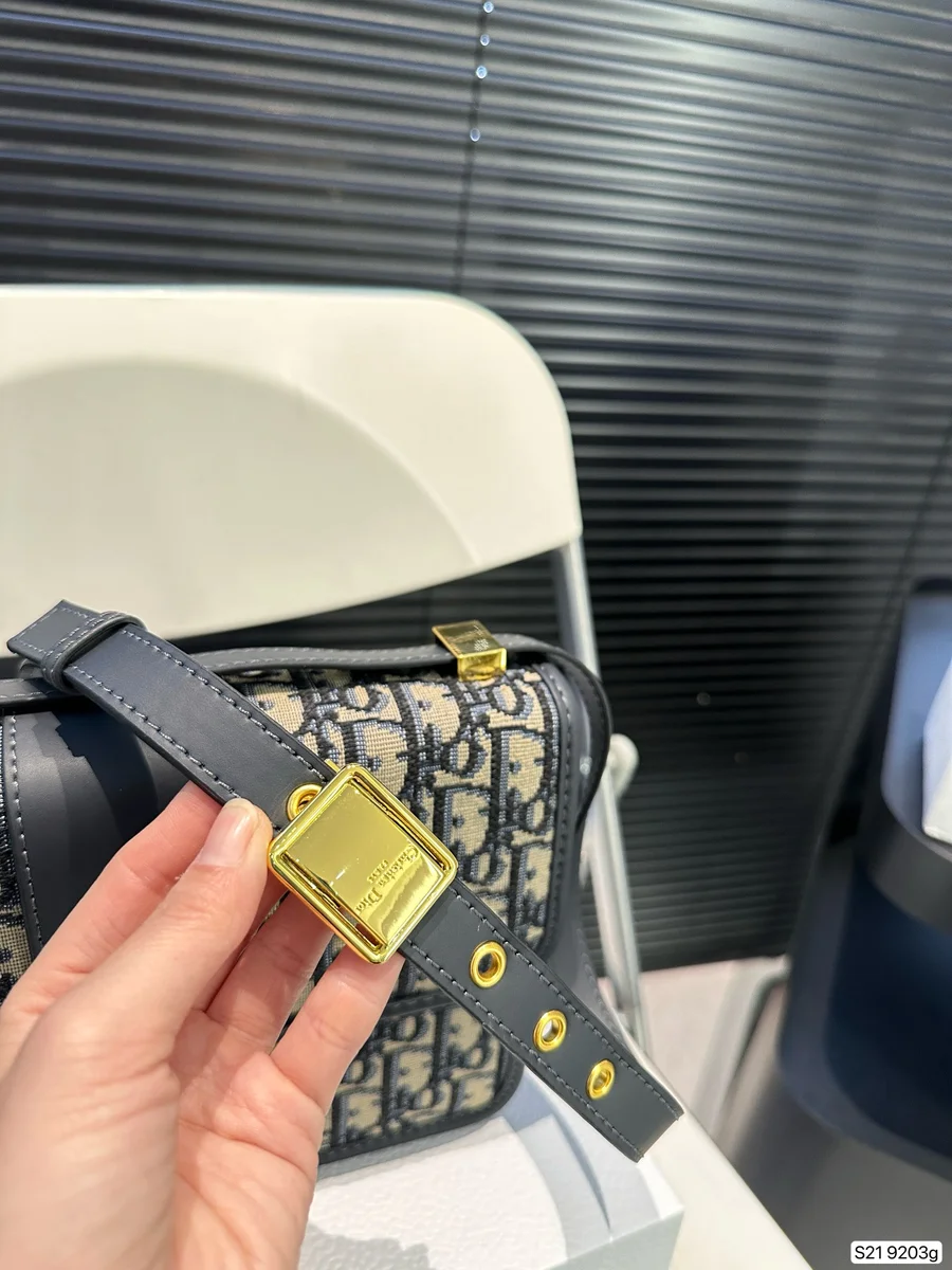 高仿名牌包Dior 30 Montaigne 藍色肩背袋MM-M9203正品級別-貨到付款