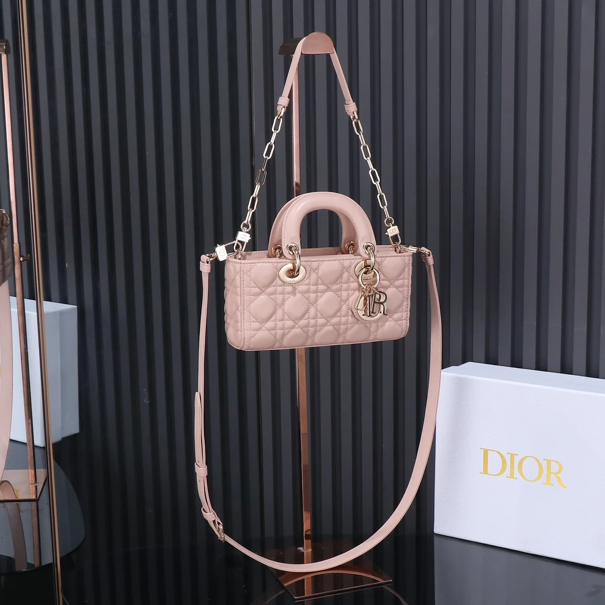 高仿包代購Dior Lady 粉色 羊皮斜挎包PM-M0613正品級別-貨到付款